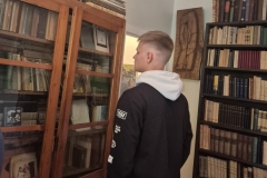 07